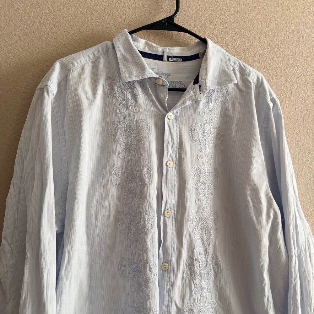 Tommy Bahama Denim Western Style Embroidered Button Down